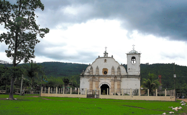 Iglesias majestuosas, coloniales y míticas