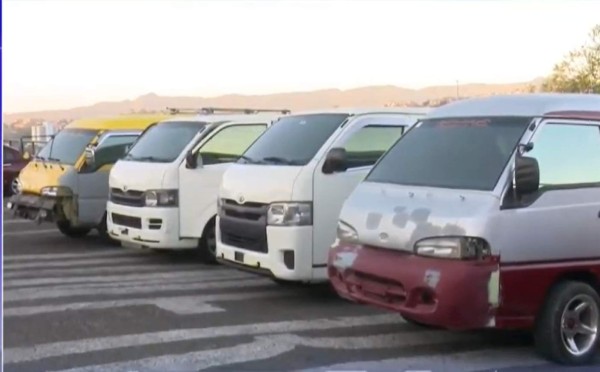 Transportistas de buses 'brujitos' protestan en Tegucigalpa