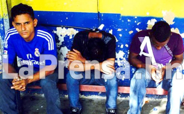 Policía Nacional de Honduras arresta a asaltantes de buses