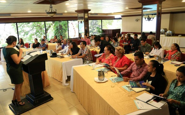 Diputados hondureños gastan L123 millones en obras