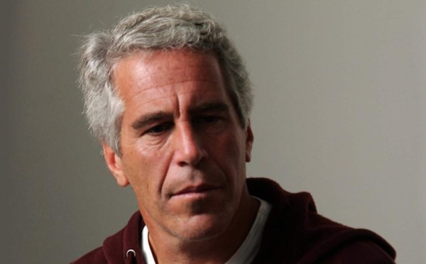 Multimillonario Jeffrey Epstein es arrestado por abusar sexualmente de adolescentes