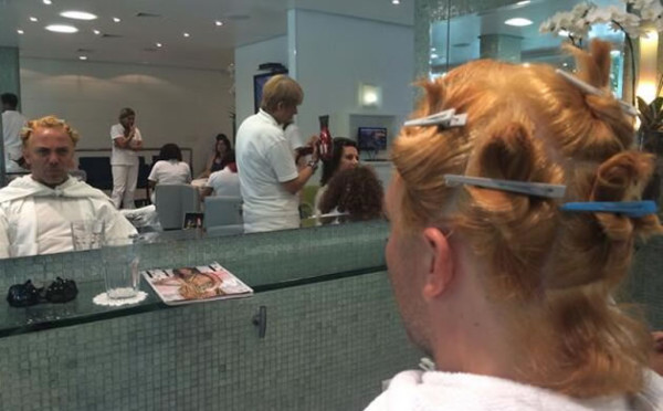 Cristian Castro, del spa al salón de belleza