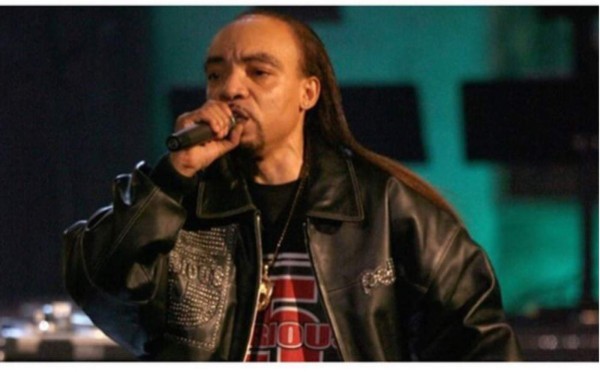 Acusan y detienen por un asesinato a un legendario rapero