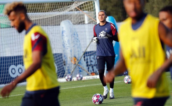 Keylor Navas volvió a entrenar con el PSG y apunta a la final de la Champions League