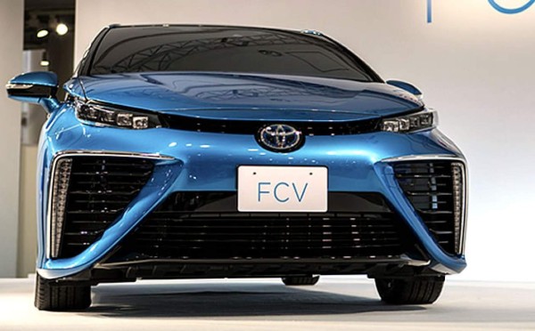 Toyota apuesta por el hidrógeno en vehículo que lanzará en 2015