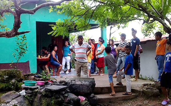 Ultiman a cocinero dentro de su vivienda en Santa Bárbara