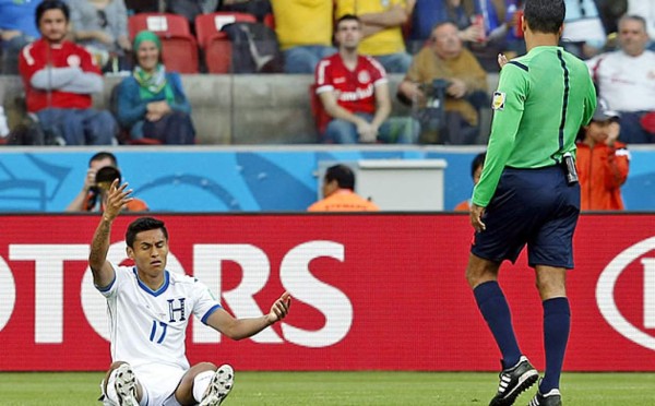 Juego duro de Honduras queda en entredicho tras partido ante Francia