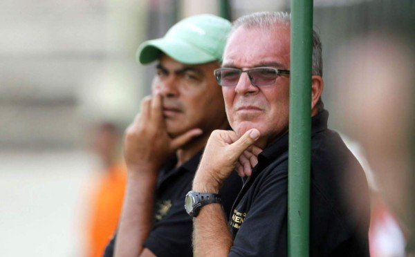 Ariel Sena no seguiría en el Platense