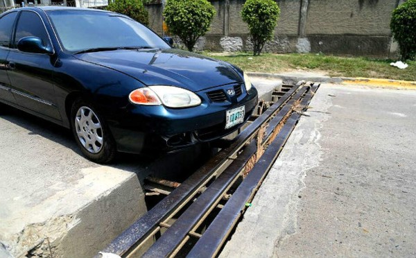 Robo de 'quiebrapatas' afecta a miles de sampedranos