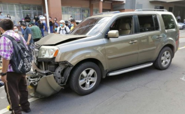 Muere un fiscal tras ser atropellado por una camioneta en Tegucigalpa