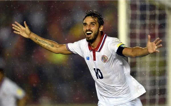 Costa Rica gana de visita a Panamá y lidera grupo