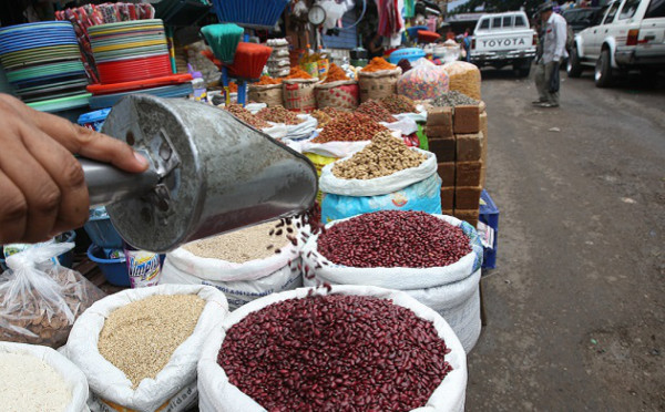 Industria y Comercio pide a empresarios no anunciar alzas