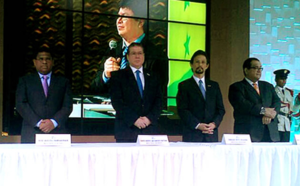 Honduras: Nuevos funcionarios reciben credenciales del TSE