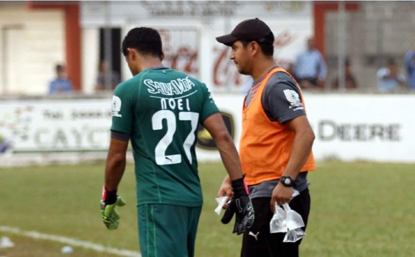 Hasta tres partidos le caerían a Noel Valladares por gesto obsceno