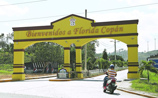 La entrada al municipio de Florida, Copán, adonde se cree que ha estado el líder del cártel de Sinaloa.
