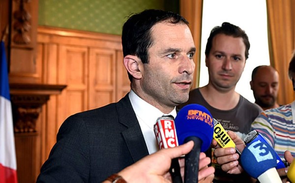 Madre de alumno mata a maestra frente a niños de preescolar