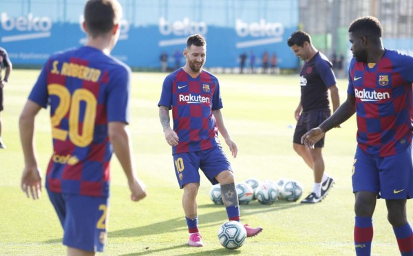 Messi se reincorpora a entrenamientos del Barcelona