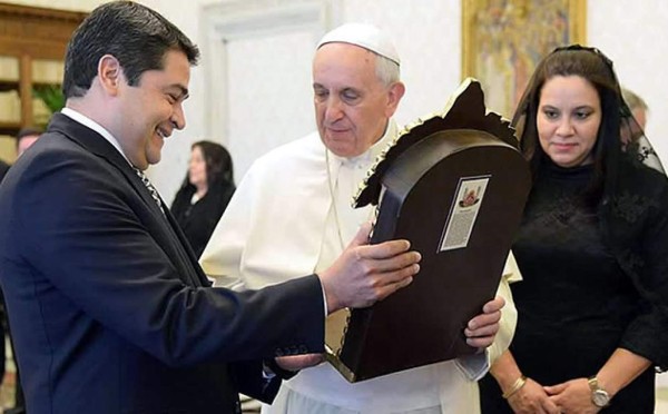 Presidente de Honduras asistirá a cumbre de Estados en México