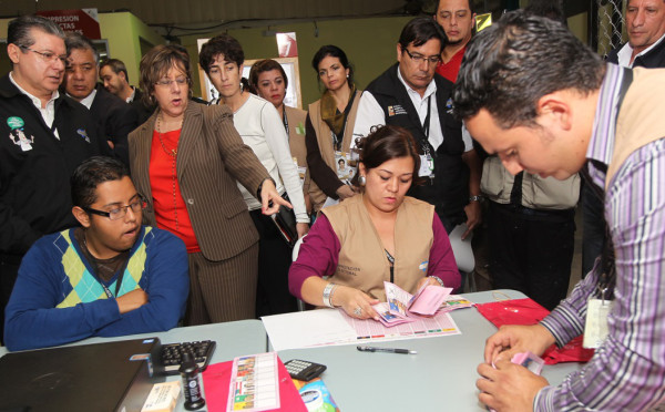 Kubiske califica como normal y transparente revisión de actas