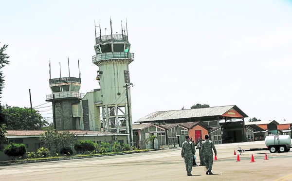 Hernández y Rajoy hablarán sobre aeropuerto en Palmerola