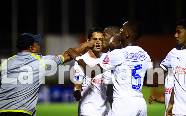 Real España vuelve a sepultar un invicto del Olimpia