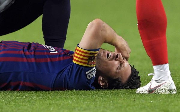 ¡Sufre el Barcelona! Messi salió lesionado ante Sevilla