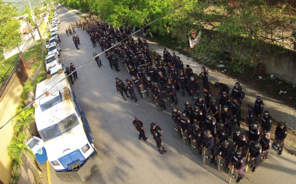 Estudiantes de Odontología con clases teóricas no perderán el período