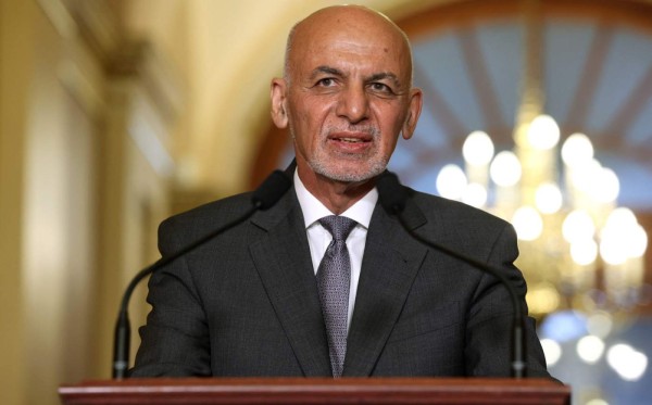 Presidente de Afganistán abandona el país tras llegada de talibanes a Kabul