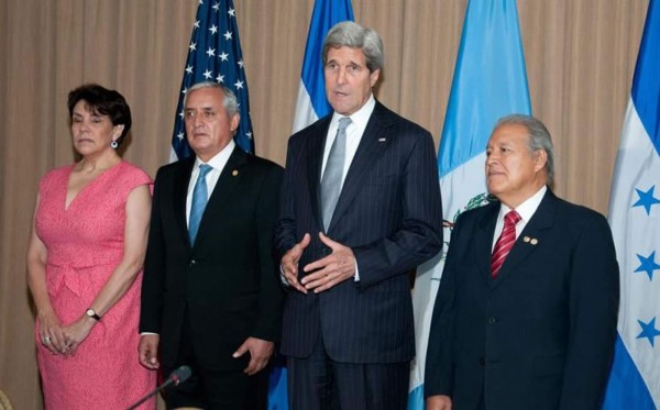 John Kerry pide a Centroamérica cooperar con niños migrantes