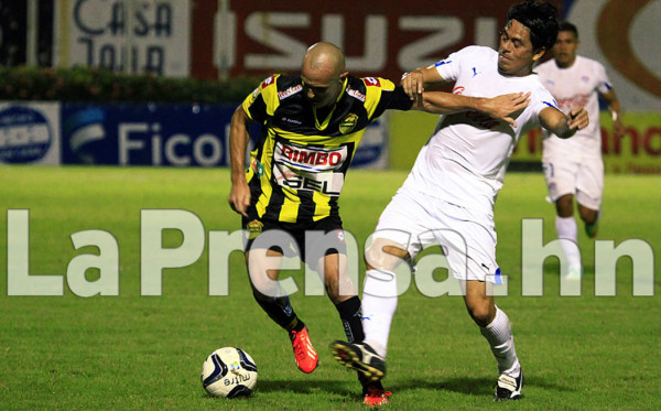 Real España vuelve a sepultar un invicto del Olimpia