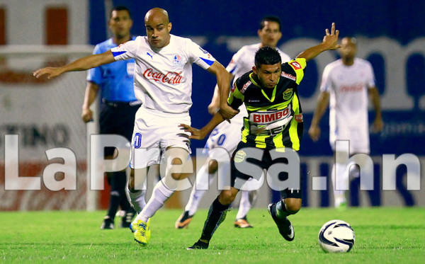 Real España vuelve a sepultar un invicto del Olimpia