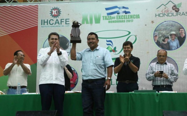 Eligen al mejor productor de café de Honduras