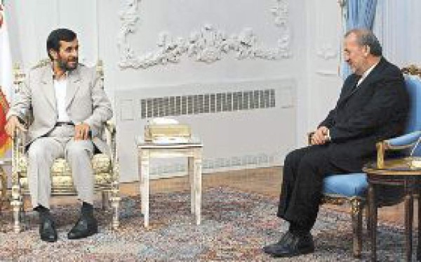 Irán instala equipo atómico pese a amenazas de la ONU