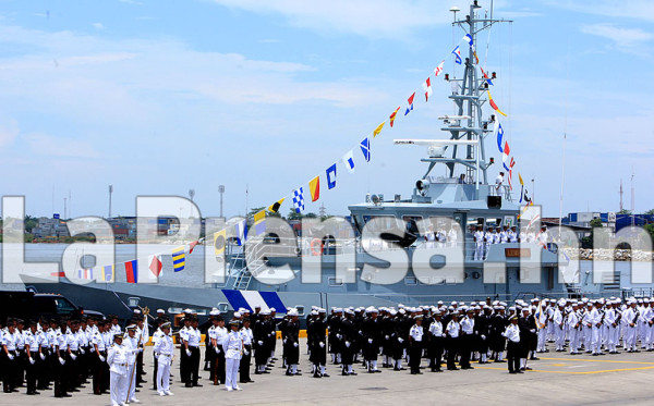 Honduras espera frenar narcotráfico con escudo naval y aéreo