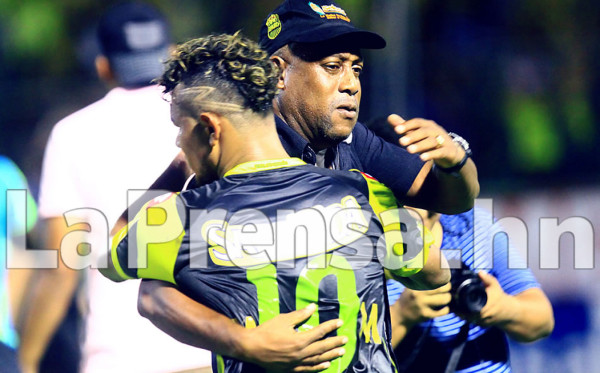 Real España vuelve a sepultar un invicto del Olimpia