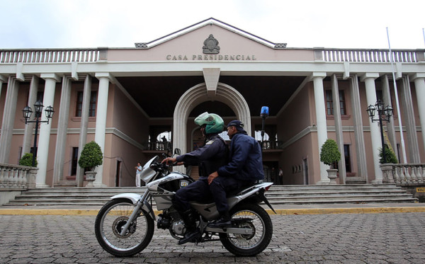 Gobierno hondureño quiere que BID financie retiro de funcionarios