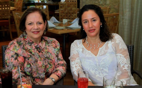 Widad Canahuati y Cecilia Bueso .