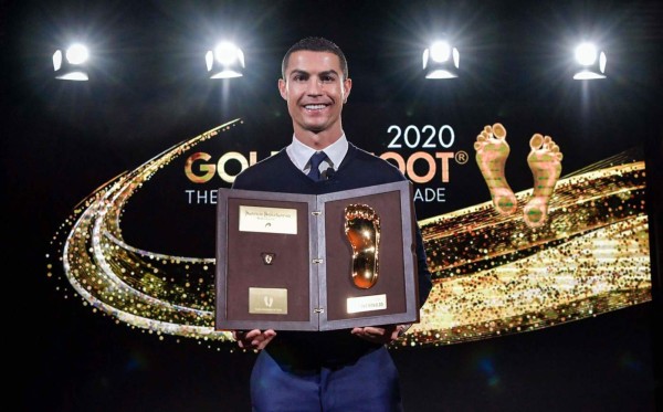 Cristiano Ronaldo recibe prestigioso premio: 'Daré siempre lo mejor para seguir marcando'