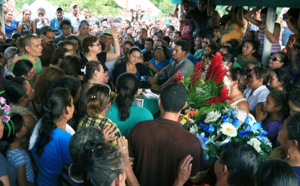 Transportista dormía con su amada cuando le dispararon en la cabeza