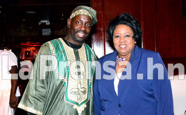 Rey de África del Este recibe a líder garífuna de Honduras