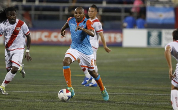 'El Olímpico juega a favor de Honduras': Wilson Palacios