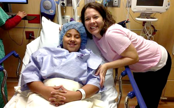 Familia estadounidense ayuda con cirugía de niña hondureña