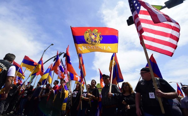 El Senado de EEUU reconoce el genocidio de 1,5 millones de armenios