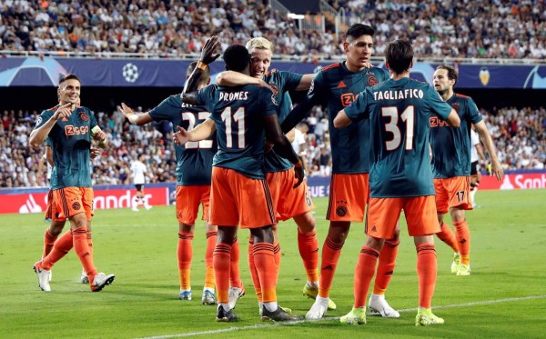 El Ajax le metió una goleada al Valencia en Mestalla por la Champions League. Foto EFE