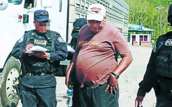 Fiscalía acusa a conductor de rastra por tráfico de droga