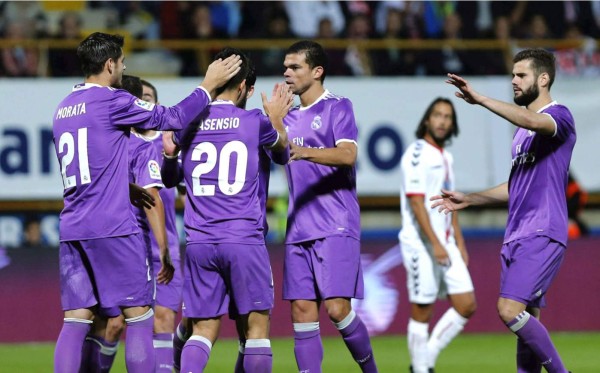 Real Madrid abre la Copa del Rey goleando al Cultural Leonesa