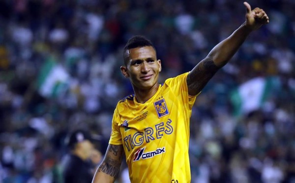 Defensa colombiano Francisco Meza de los Tigres vence al COVID-19