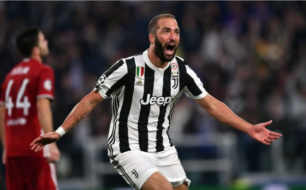 Higuaín llega a tiempo para darle la victoria a la Juventus ante Olympiacos