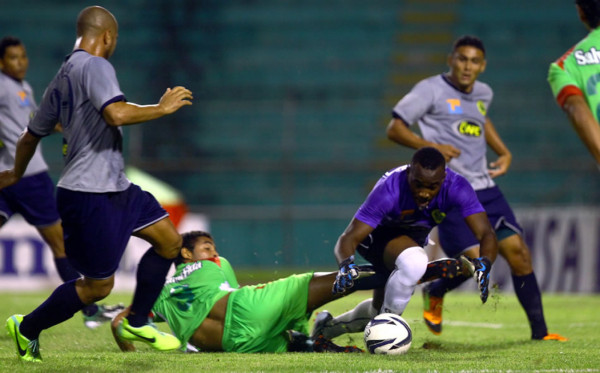 Marathón y Parrillas One inician el torneo con un empate