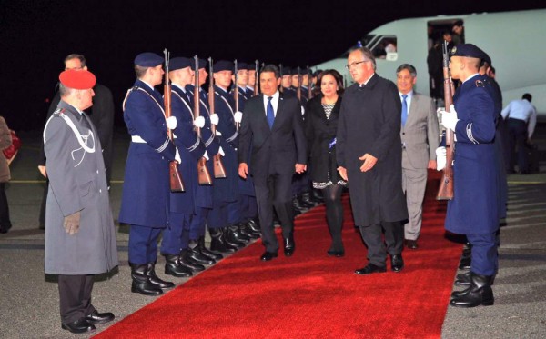 Juan Orlando en Alemania para reunirse con Ángela Merkel